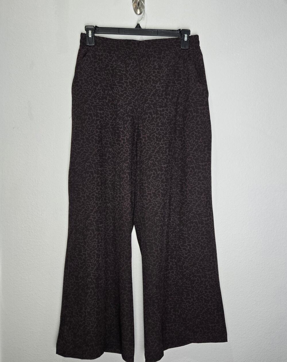 Fabletics L Red Animal Print Lisa Leo Downtown Wide Leg Pants